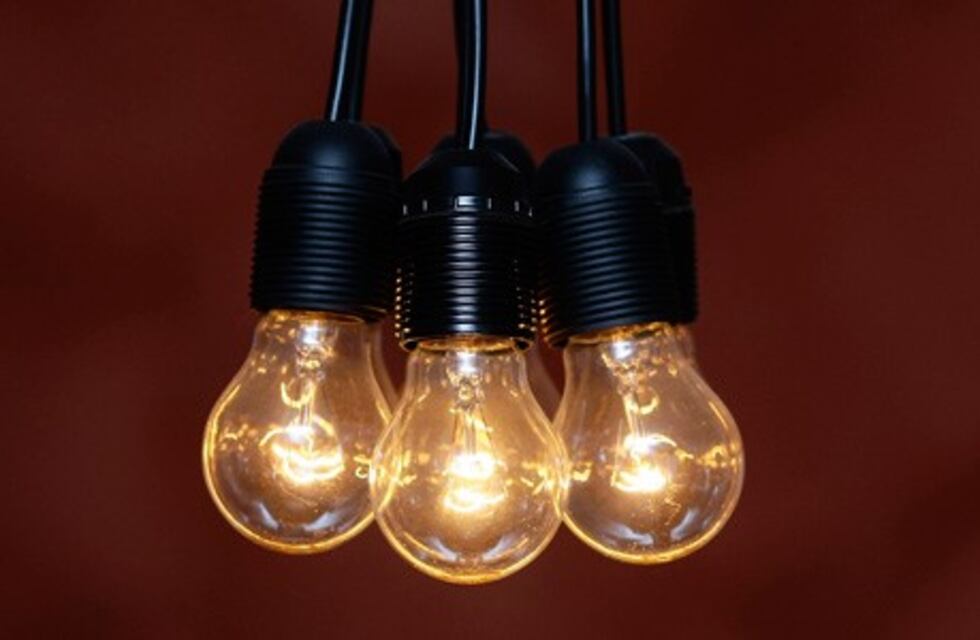 La luz podrá pagarse mensualmente en Mendoza