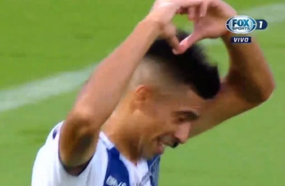 A Ramírez lo bajaron en el área y lo cambió por gol para el segundo de Talleres