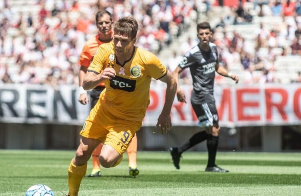 Riaño sufrió una lesión muscular y es duda para el encuentro ante Aldosivi