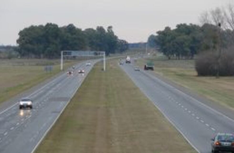La Provincia invertirá $300 millones para repavimentar parte de la autopista Rosario-Santa Fe