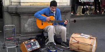 Músicos callejeros respaldan el arte callejero y brindarán un show (Archivo)