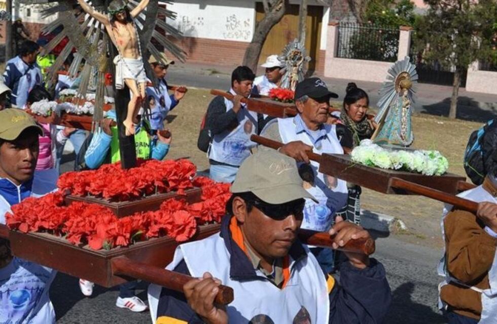 Peregrinos celebran el Milagro recolectando donaciones para los más necesitados