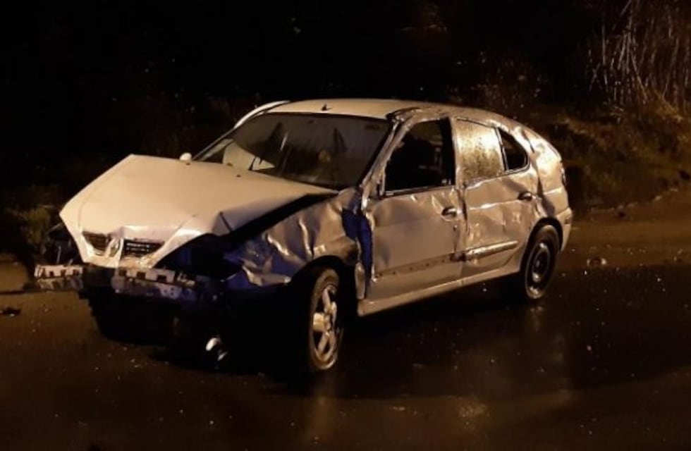 Choque y vuelco en avenida Bustillo