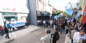 Marcha de bancarios\u002E Foto: El Diario de la República\u002E