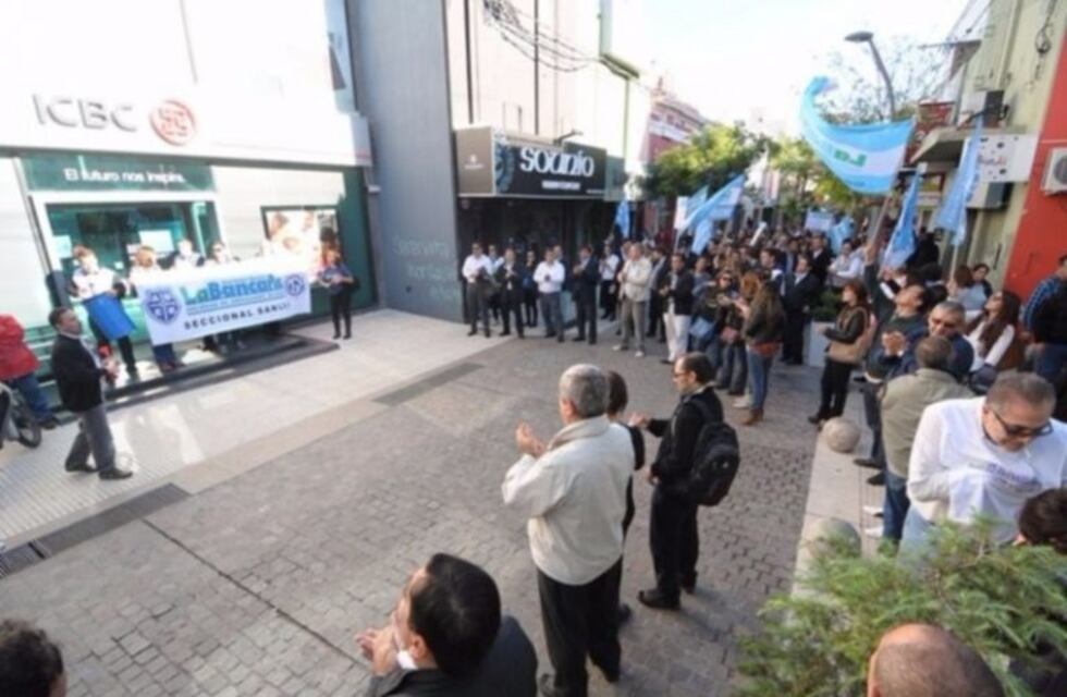 San Luis se suma al paro del miércoles y no habrá bancos