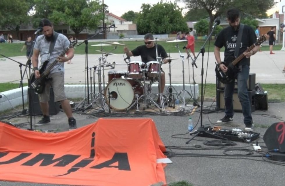 Se realizó el UMIA Plaza Rock 3