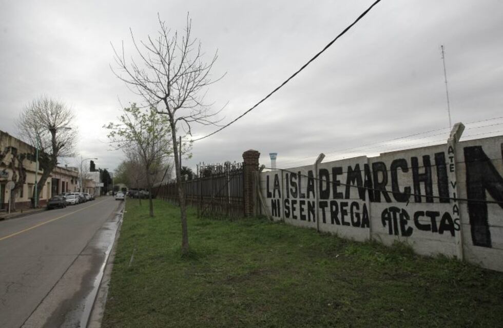 Denuncian a Macri por planes inmobiliarios en la Isla Demarchi