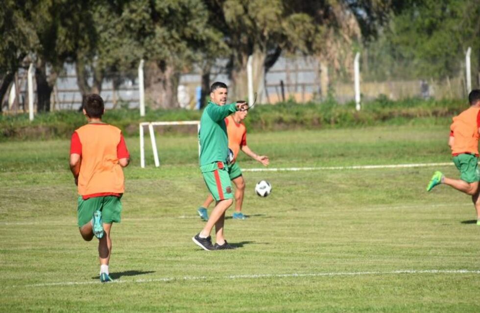 Felipe de La Riva será el nuevo técnico de Mitre