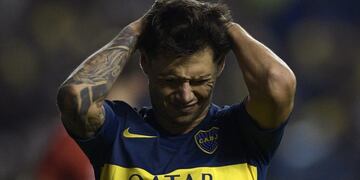 Argentina's Boca Juniors forward Mauro Zarate gestures after missing a chance to score against Brazil's Athletico Paranaense during the Copa Libertadores 2019 group G football match at the \