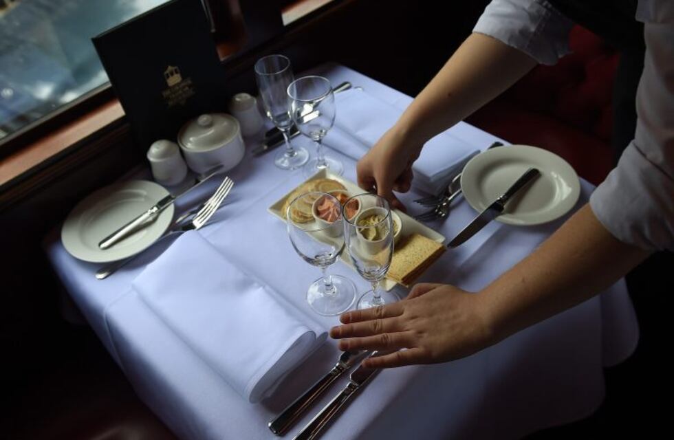 Calafate : menos empleos y más polifunciones trae la temporada turística este año