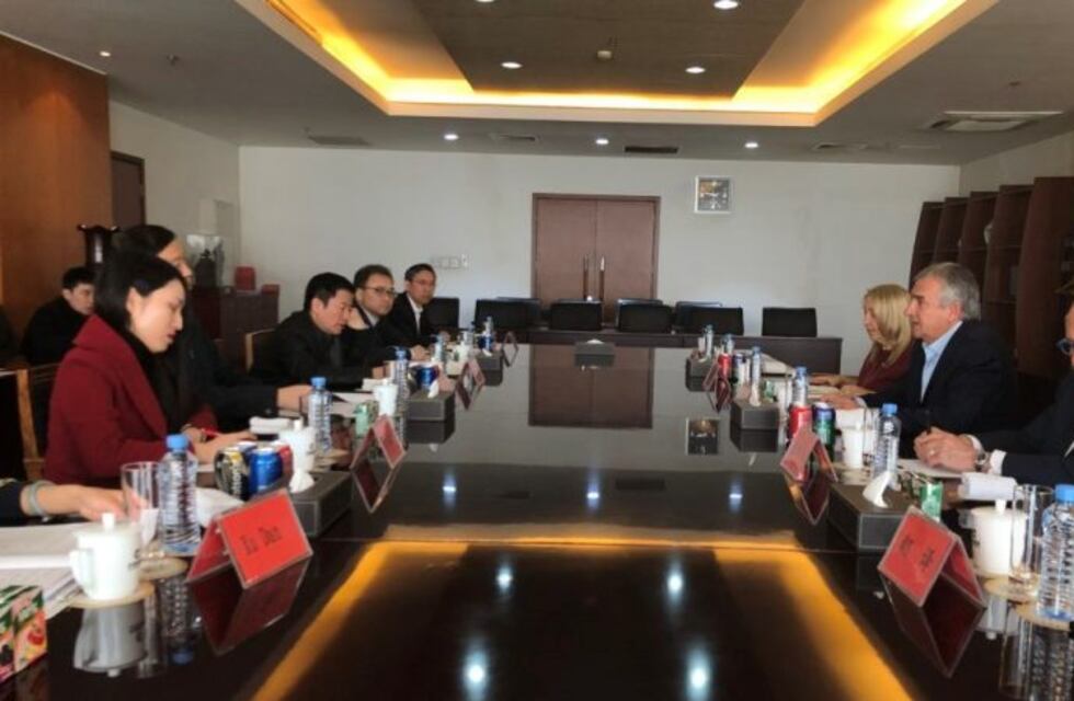 Morales instó a representantes chinos a ampliar los volúmenes de compra de tabaco