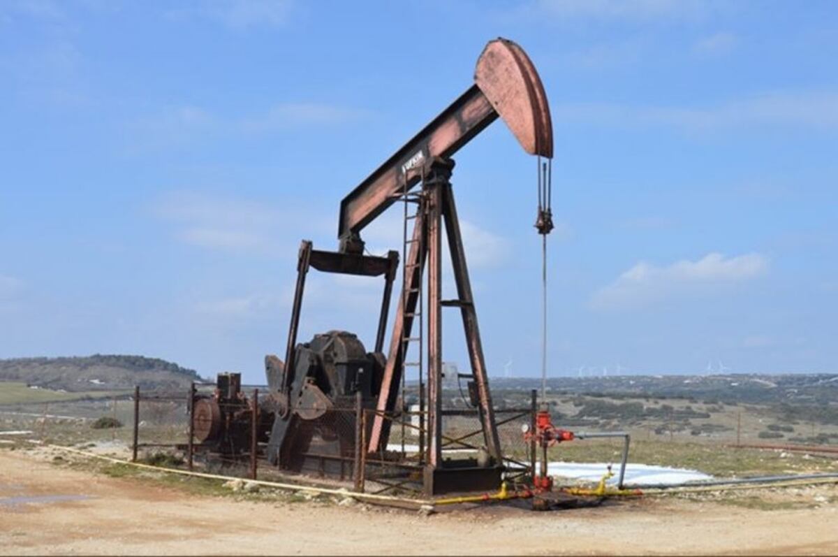 El proyecto de ley Petróleo Activa se encuentra a la espera de ser aprobado en la Legislatura Provincial\u002E