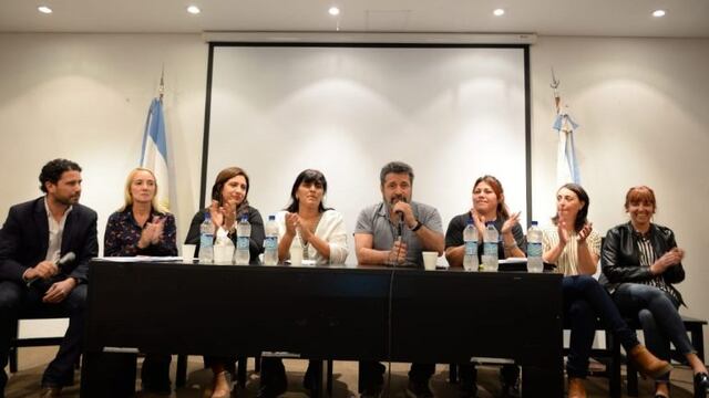 Debate ''Género y Sindicalismo'' (Twitter/@FranCafiero)