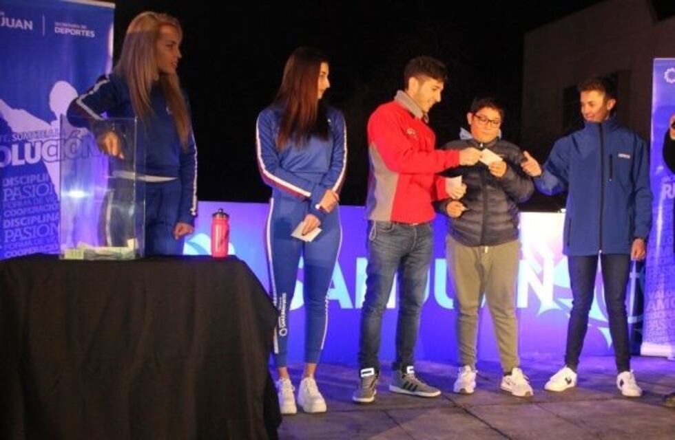 Los motores del Súper TC2000 empezaron a rugir con una súper previa