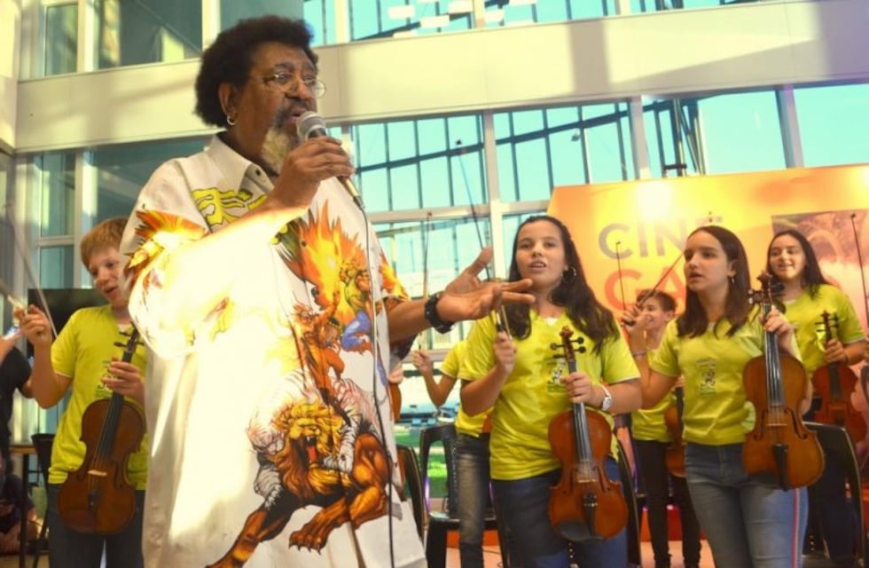 "Negro" Rada parte del cine misionero, en la premiere de "Cara Sucia"