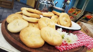 Conocé la receta para hacer las famosas tortitas raspadas de Mendoza.