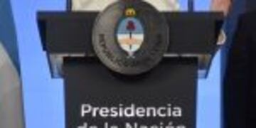 DYN23, BUENOS AIRES, 12/08/2016, LA MINISTRA DE SEGURIDAD PATRICIA BULLRICH BRINDA CONFERENCIA DE PRENSA EN CASA DE GOBIERNO. FOTO:DYN/LUCIANO THIEBERGER. buenos aires patricia bullrich nueva amenza de bomba en casa rosada ministra de seguridad conferenci