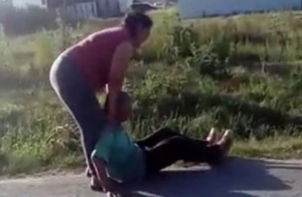 Indignante video de un abuelo llevado a los empujones al geriátrico