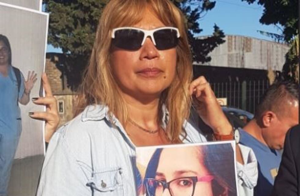 Así tiraron a Brenda Bigiatti del tren Belgrano Norte