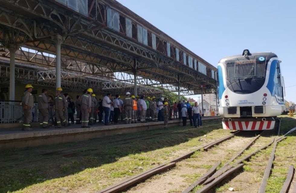 El Ferrourbano llegó hasta la estación Mitre después de 25 años