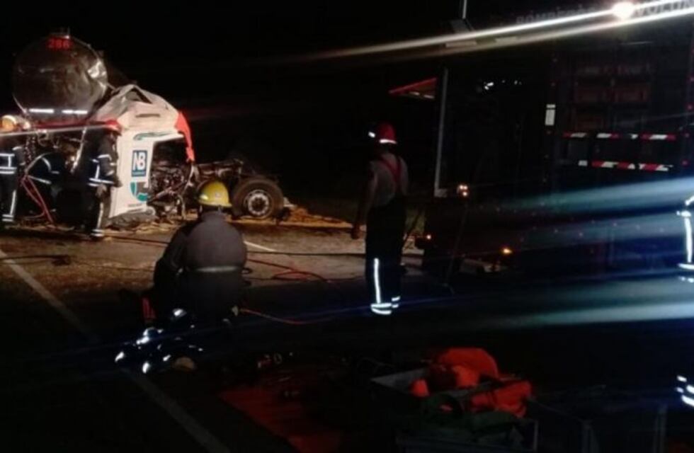 Dos muertos en un accidente en la madrugada en la Ruta 13