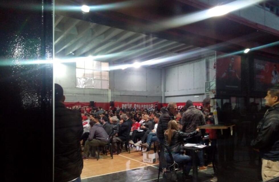 Los socios de Newell's aprobaron el balance en una asamblea tranquila