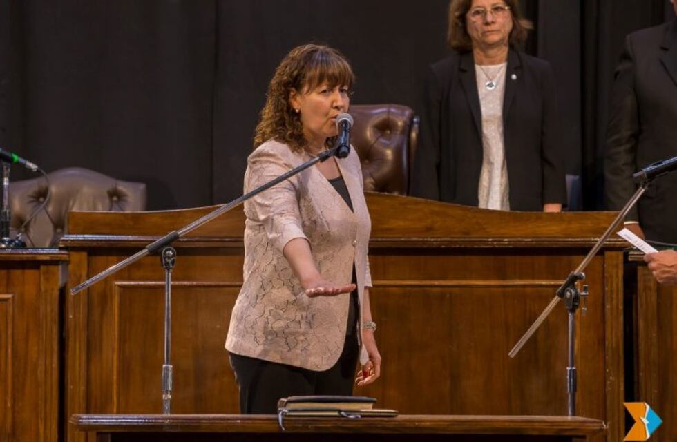 La Presidenta de la Cámara se dirigió al pueblo de la Provincia