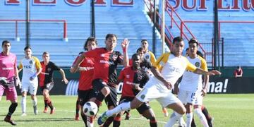 Gol de Herrera en el clásico rosarino