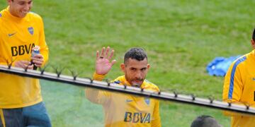 DYN615, BUENOS AIRES 19/08/2016, PRESENTACION DEL PLANTEL DE PRIMERA DE BOCA JRS. EN LA BOMBONERA.rnFOTO: DYN/PABLO AHARONIAN. buenos aires carlos tevez presentacion oficial del plantel equipo boca juniors futbol futbolistas jugadores nueva temporada