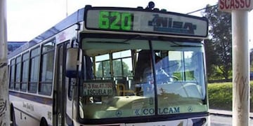 Apuñalaron en un intento de robo a un colectivero de la línea 620\u002E