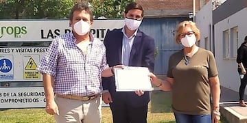 Raúl Villafañe recibió la certificación del Ministerio de Producción de Jujuy