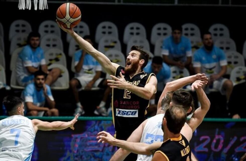 OTC perdió en su debut en la Liga Nacional