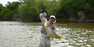 Pesca deportiva en el Río Dulce\u002E