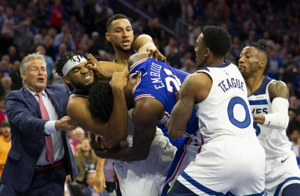 Escándalo en la NBA: Joel Embiid y Karl-Anthony Towns protagonizaron una fuerte pelea