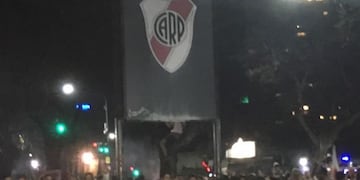Festejos en el Monumental (Foto:Twitter La Pagina Millonaria)