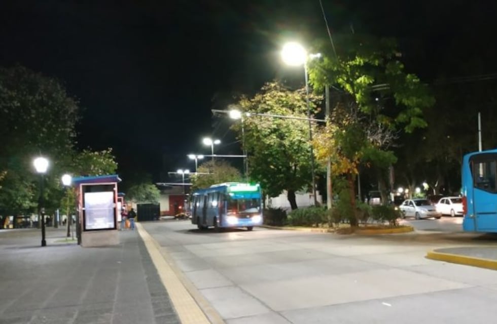 Detuvieron a hombre por mostrarle sus genitales a una joven en Plaza Sarmiento