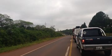 El corte de ruta es llevado adelante por 25 personas, según la policía\u002E