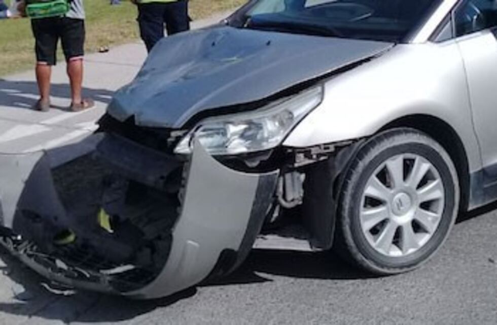 Dos motochorros heridos luego de chocar en Limache