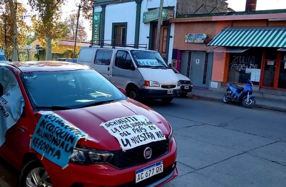 Convocan a una movilización docente para este viernes en Carlos Paz