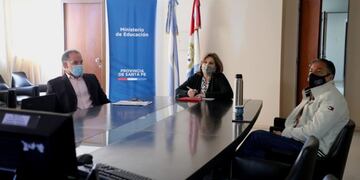 La ministra de Educación, Adriana Cantero, descartó la vuelta a las aulas en las grandes ciudades\u002E (@gobsantafe)