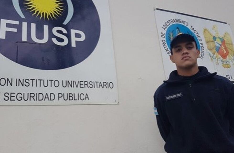 Un cadete aspirante a policía devolvió una billetera con $13.500