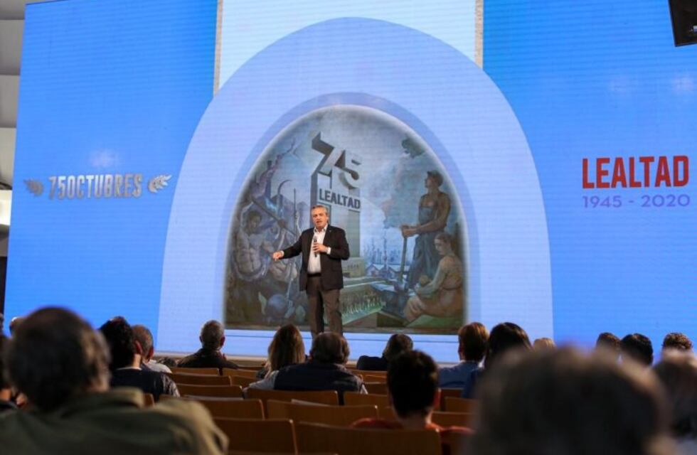 Alberto Fernández en el día de la Lealtad: "A la Argentina enferma por la pandemia la curará el peronismo"