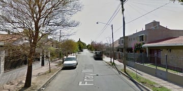 El asalto ocurrió en Fray Mocho al 2\u002E600 en barrio Cerro de las Rosas\u002E Una joven resultó herida de bala\u002E