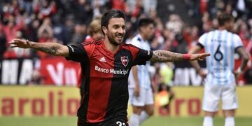 Nacho Scocco, goleador de la Lepra