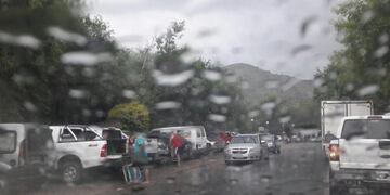 Cayó piedra en el tramo entre El Condor y el nacimiento del río Mina Clavero, en un sábado de renovadas alertas\u002E