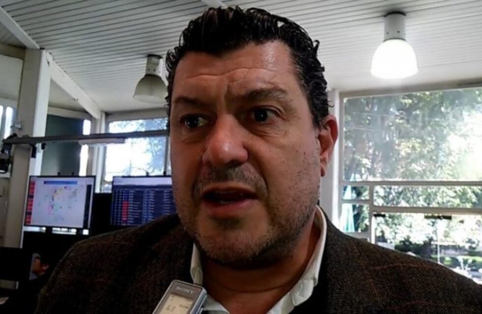 Quién es Gonzalo Calvo, el funcionario que autorizó compras de artículos con sobreprecios