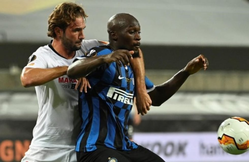 La felicitación de Belgrano para el Mudo Vázquez por el título con el Sevilla