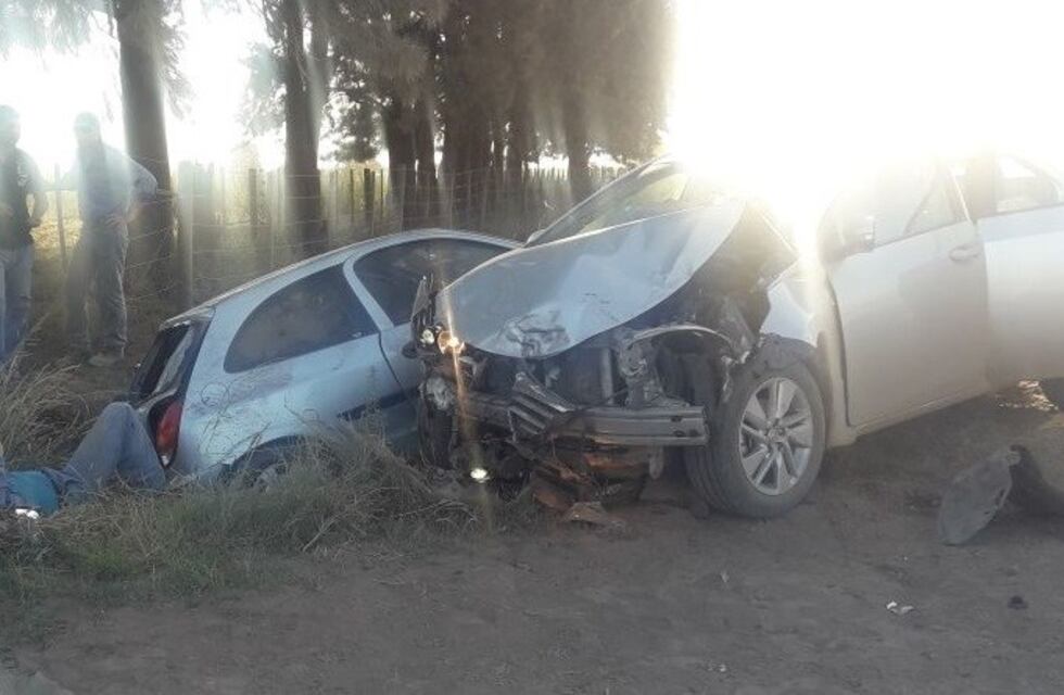 Seis personas resultaron heridas tras un violento choque entre dos autos