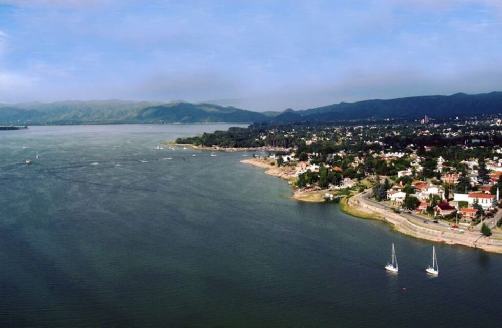 Volvió el calor y continúan las jornadas con viento en Carlos Paz