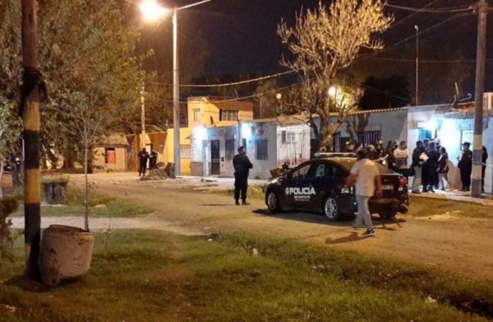 Asesinan de diez balazos a un hombre en zona sur